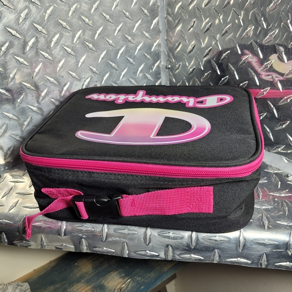 2FOR$40 Champion lunch kit - Picture 2 of 5